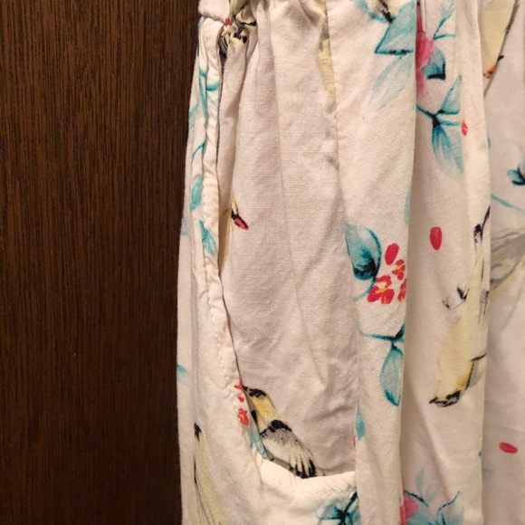 Floral / bird  dress - Picture 3 of 4